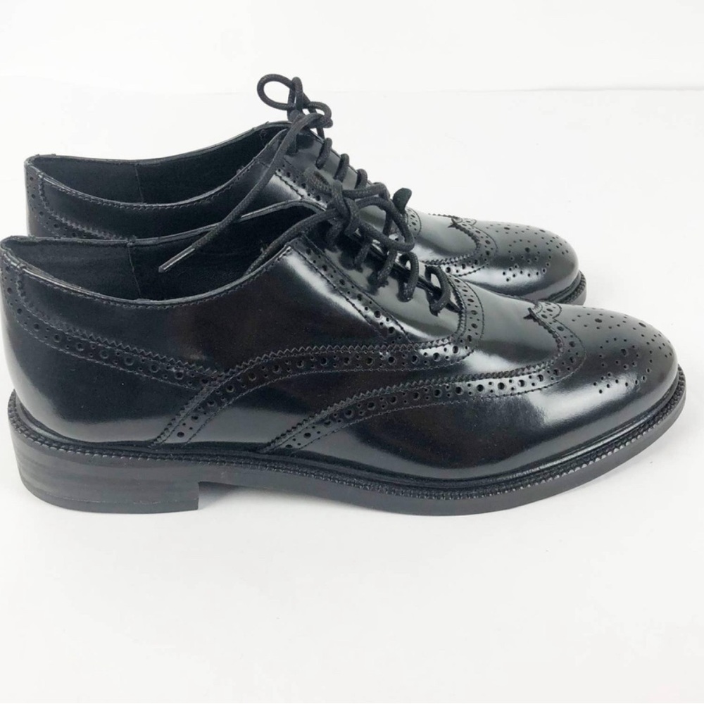 Jeffrey Campbell Women's 9 Wing Tips